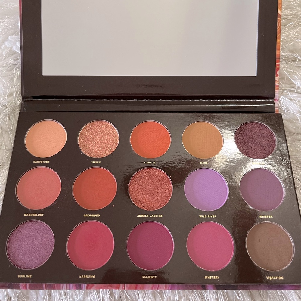 HIPDOT ZION EYESHADOW PALETTE